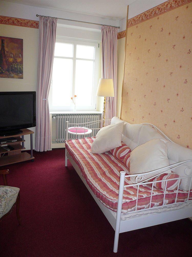 Mosel-Landhaus Am Moselufer B&B Briedern Esterno foto