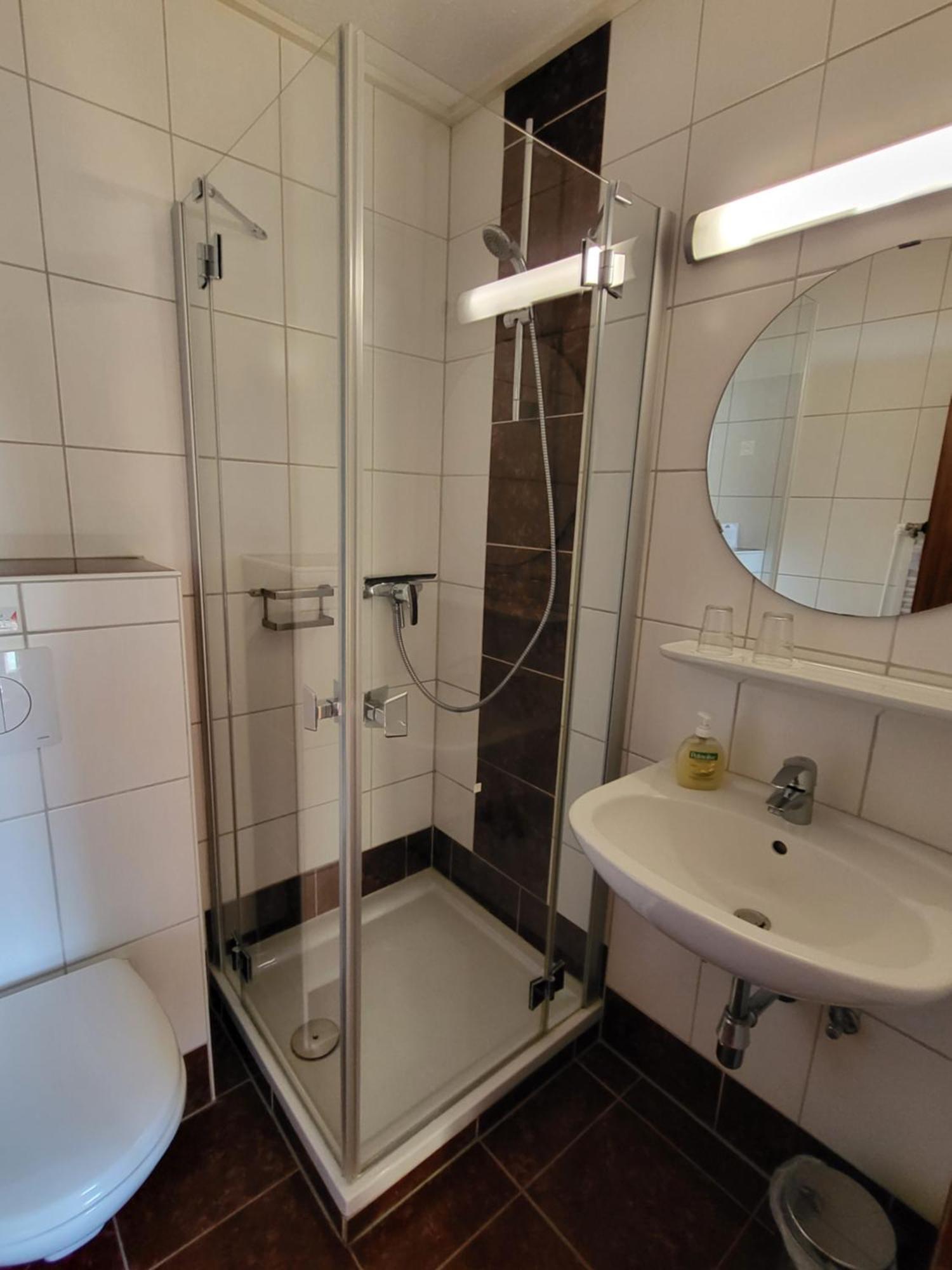 Mosel-Landhaus Am Moselufer B&B Briedern Esterno foto