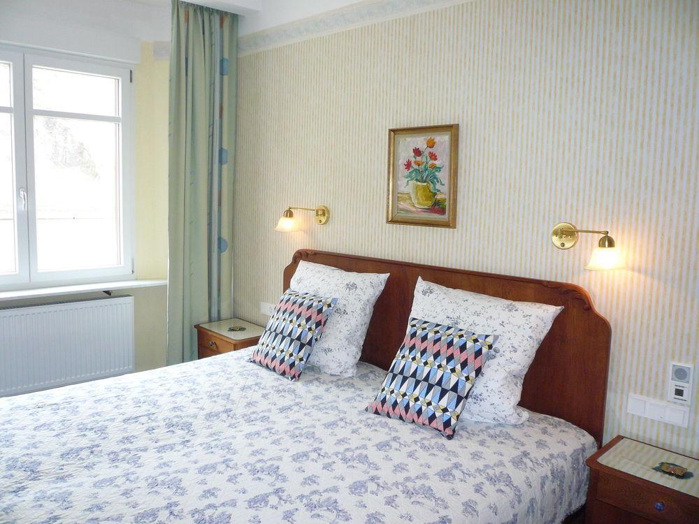 Mosel-Landhaus Am Moselufer B&B Briedern Esterno foto