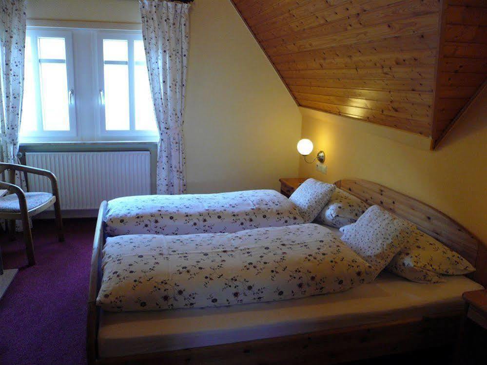 Mosel-Landhaus Am Moselufer B&B Briedern Esterno foto